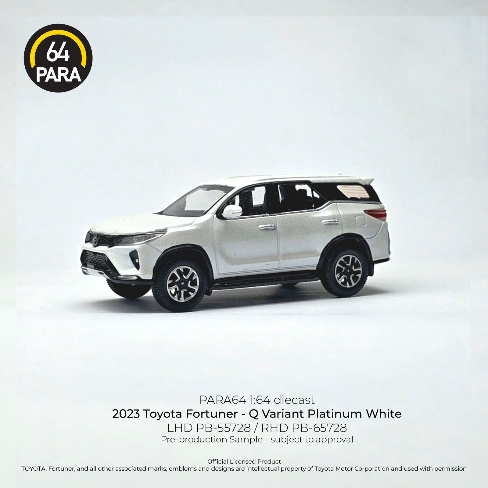 Para64 1/64 2023 Toyota Fortuner Q Variant Platinum White Pearl Diecast Model Car