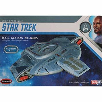 POL952 Polar Lights 1/1000 Star Trek U.S.S. Defiant  Plastic Model Kit Polar Lights