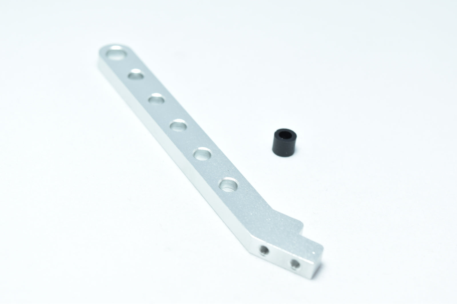 RH-85085 Rr chassis brace River Hobby
