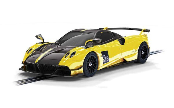 C4212 SCALEXTRIC PAGANI HUAYRA BC ROADSTER - YELLOW