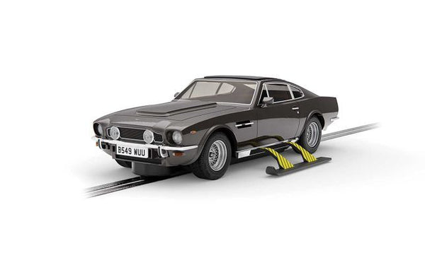 C4239 SCALEXTRIC JAMES BOND ASTON MARTIN V8 - THE LIVING DAYLIGHTS