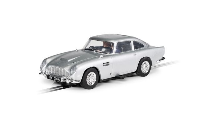 C4436 SCALEXTRIC JAMES BOND ASTON MARTIN DB5 - GOLDFINGER Scalextric