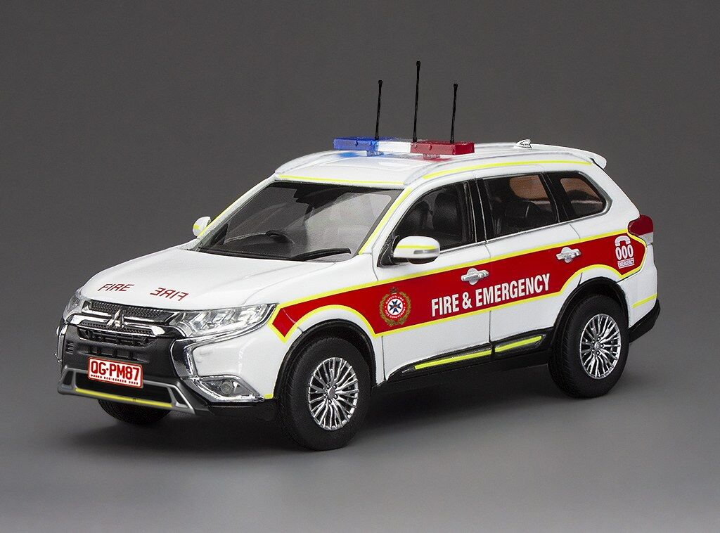 Sun Star 1/43 Mitsubishi Outlander 2019 - Queensland Fire and Emergency Service