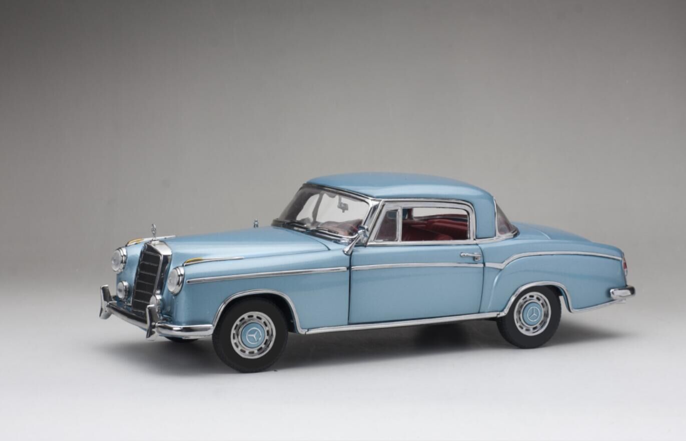 Sun Star 1/18 1958 MERCEDES-BENZ 220SE COUPE - Light Blue Metallic