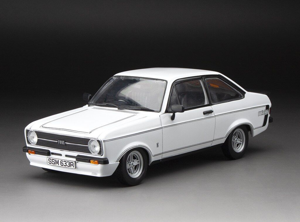 Sun Star 1/18 1976 Ford Escort MKII RS Mexico -Diamond White (RHD)