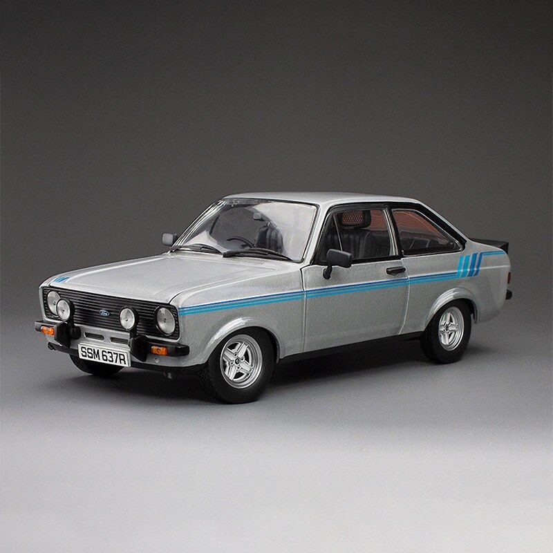 Sun Star 1/18 1980 Ford Escort Harrier - Stratos Silver (RHD)
