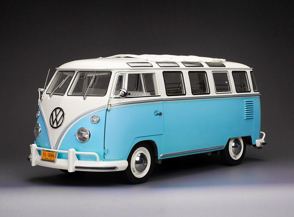 Sun Star 1/12 1962 Volkswagen Samba - White/Blue White (Limited Edition 1000pcs)
