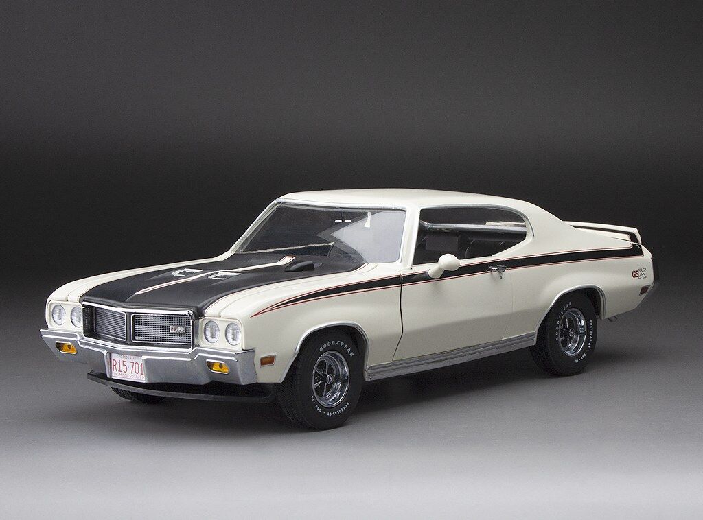 Sun Star 1/18 1970 Buick GSX - Apollo White