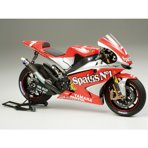 TAMIYA YAMAHA YZR-M1 '04 NO.7/NO.33 Tamiya
