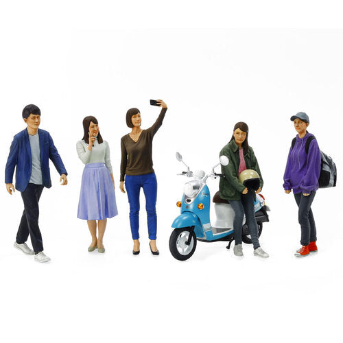 TAMIYA CAMPUS FRIENDS SET II 1:24