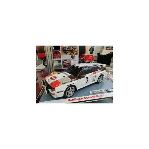 TAMIYA AUDI QUATTRO A2 (TT-02) Tamiya