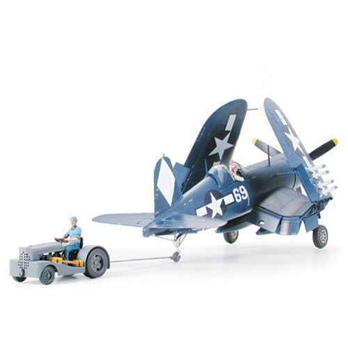 TAMIYA F4U-1D CORSAIR W/ 'MOTO-TUG' Tamiya