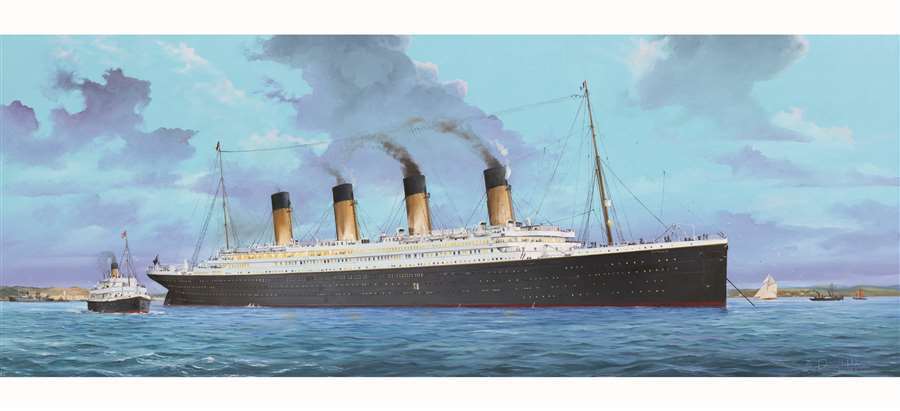 TR03719 Trumpeter 1/200 Titanic (w/ LED Light Set) Plastic Model Kit [03719] Trumpeter