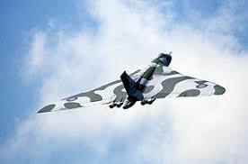 TR03931 Trumpeter 1/144 Avro Vulcan B.MK 2 Plastic Model Kit [03931]