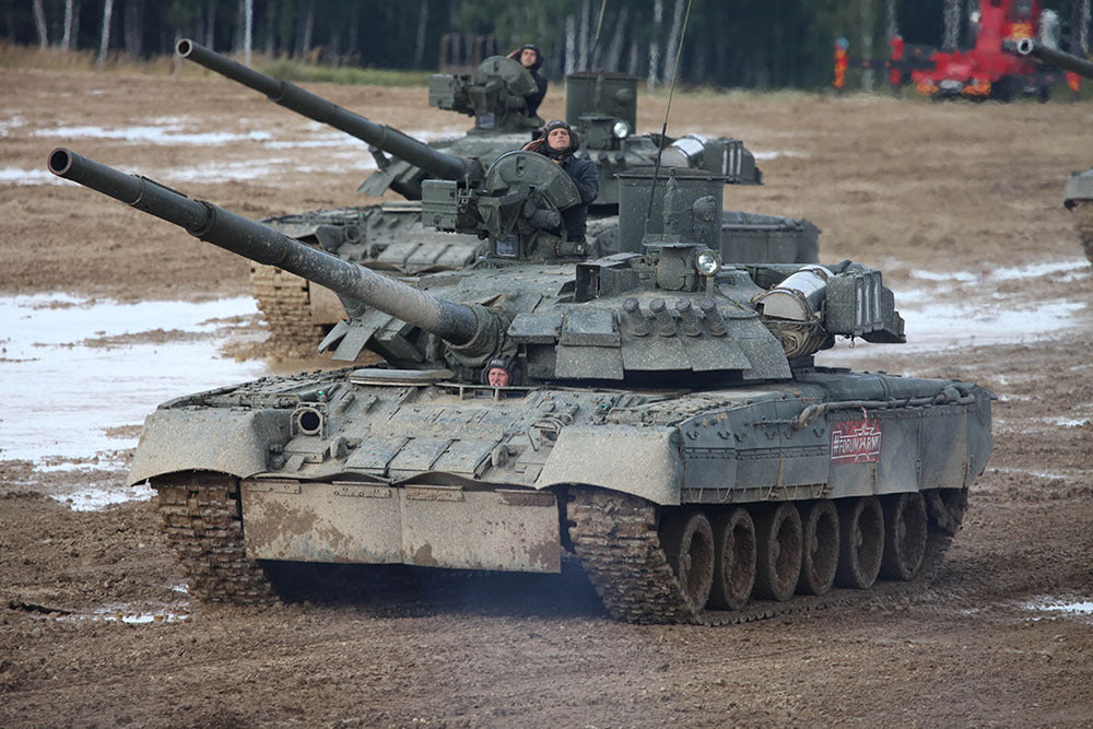 TR09579 Trumpeter Russian T-80UE-1 MBT Plastic Model Kit Trumpeter
