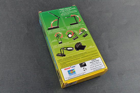 TR09959 Trumpeter LED Modelling Loupe Trumpeter