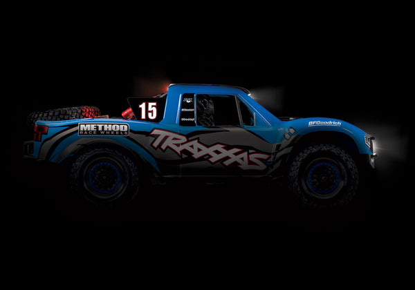 TRAXXAS UNLIMITED DESERT RACER 6S WD WITH LIGHTS - BLUE
