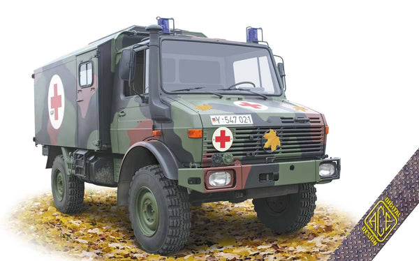 ACE 72451 1/72 UNIMOG U1300L Krankenwagen Ambulance Plastic Model Kit